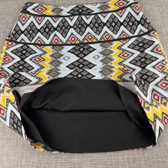 Ann Taylor Skirt Sz 0 Mini Tribal Aztec Print Black Yellow Red Side Zip Textured - Picture 4 of 14